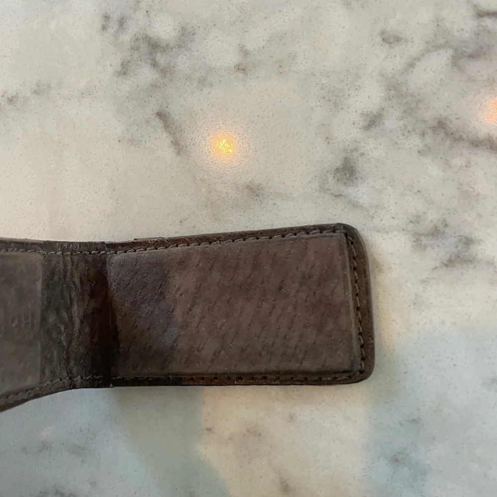 Elegant Brown Leather Money Clip
